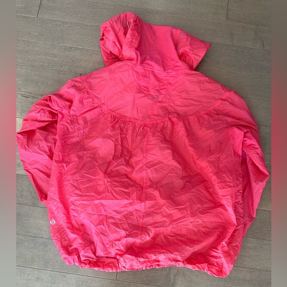Lululemon packable rain jacket - Picture 3 of 4